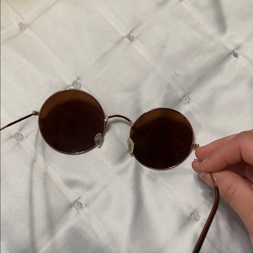 sunglasses - Picture 2 of 2